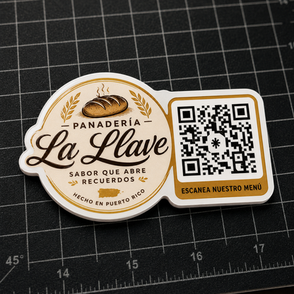 Sticker QR Die Cut · Tu logo + QR · Hecho fácil